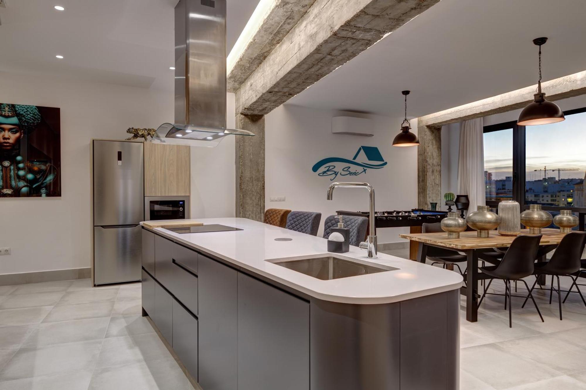 Apartment Tribuna Center By Seric Malaga Luaran gambar